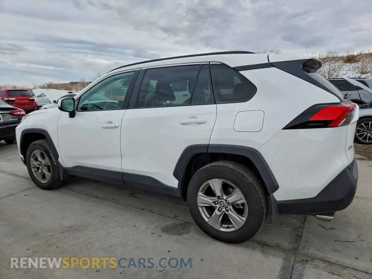 2 Photograph of a damaged car 2T3P1RFV1RW442586 TOYOTA RAV4 2024
