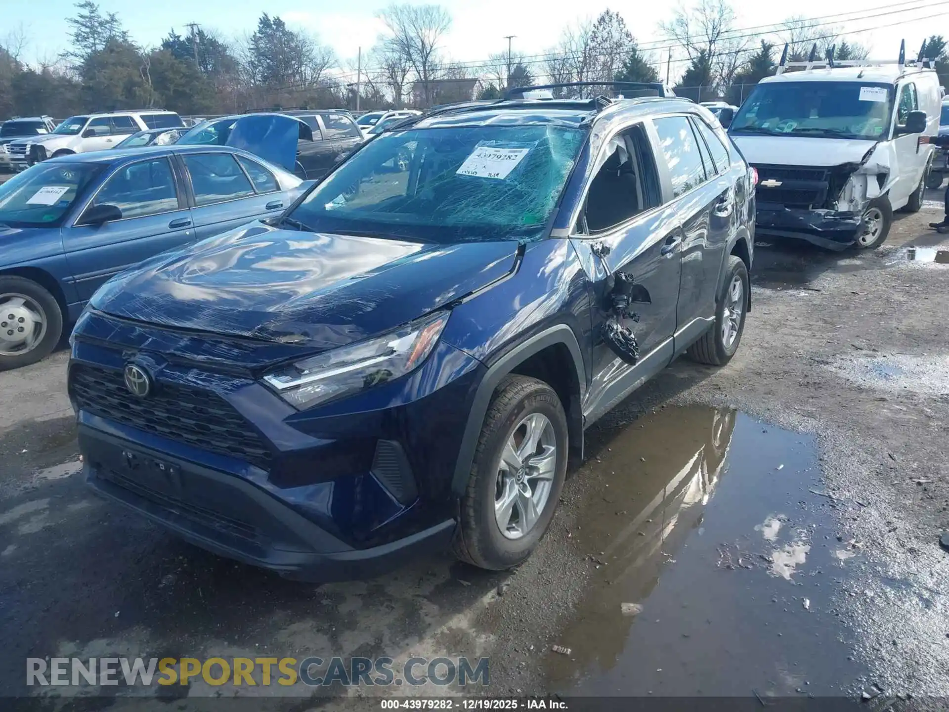 2 Photograph of a damaged car 2T3P1RFV1RW446363 TOYOTA RAV4 2024