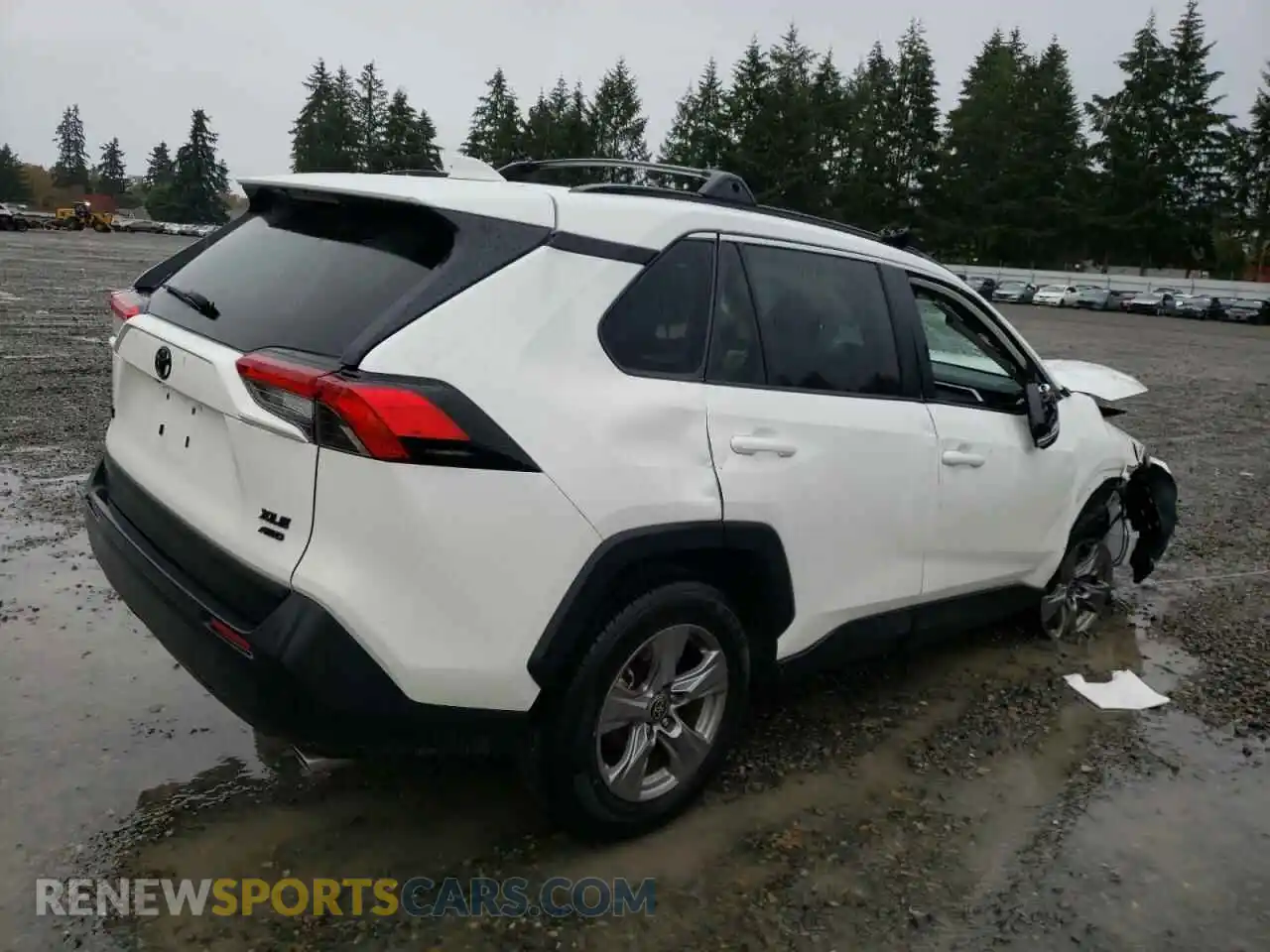 3 Photograph of a damaged car 2T3P1RFV2RC402468 TOYOTA RAV4 2024