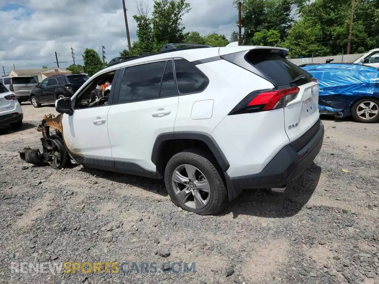2 Photograph of a damaged car 2T3P1RFV2RC451735 TOYOTA RAV4 2024
