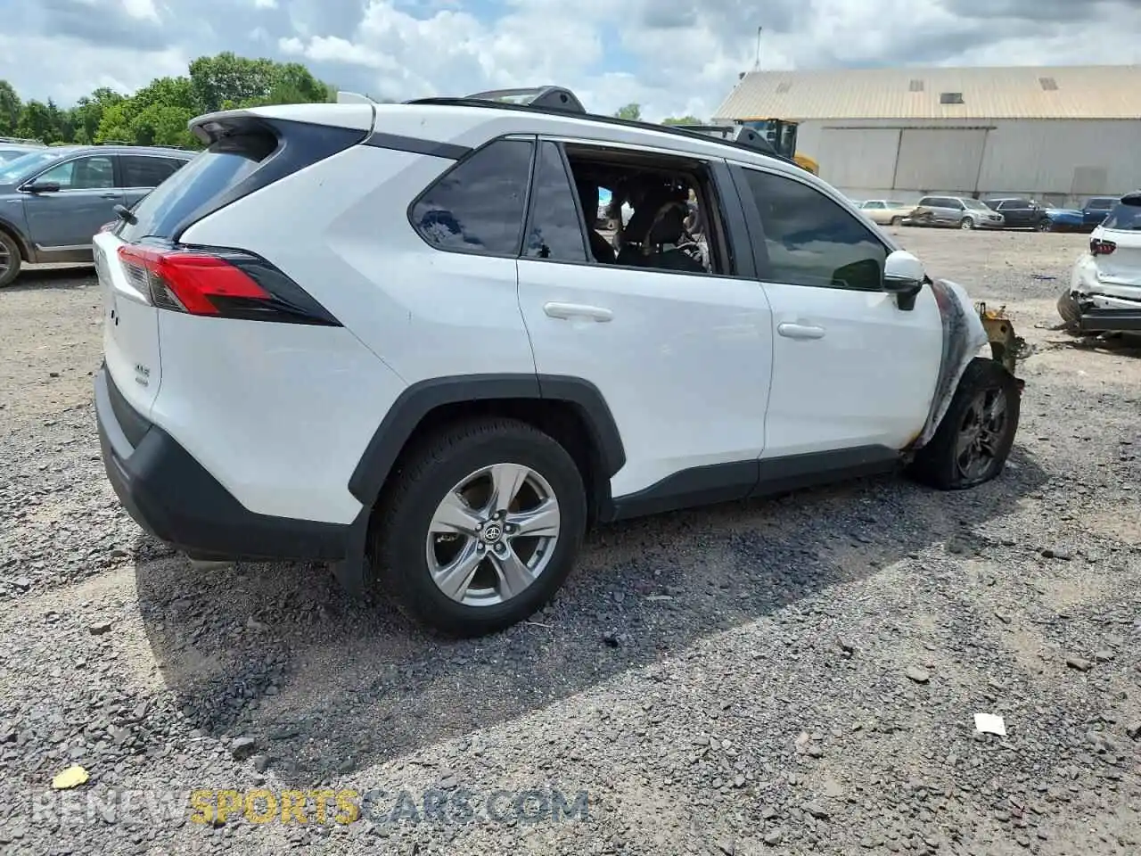 3 Photograph of a damaged car 2T3P1RFV2RC451735 TOYOTA RAV4 2024