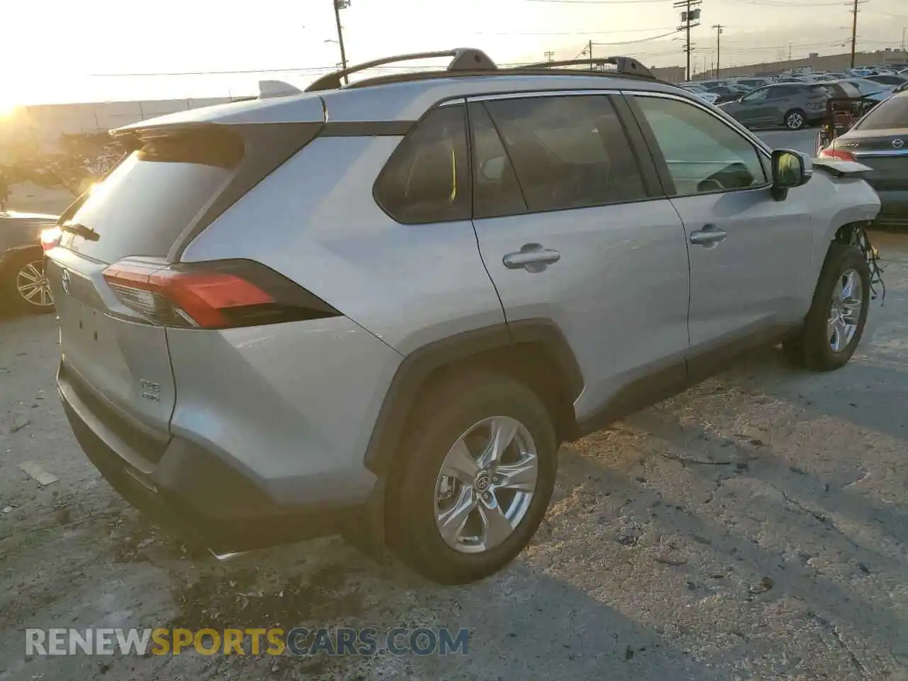 3 Photograph of a damaged car 2T3P1RFV2RW440295 TOYOTA RAV4 2024