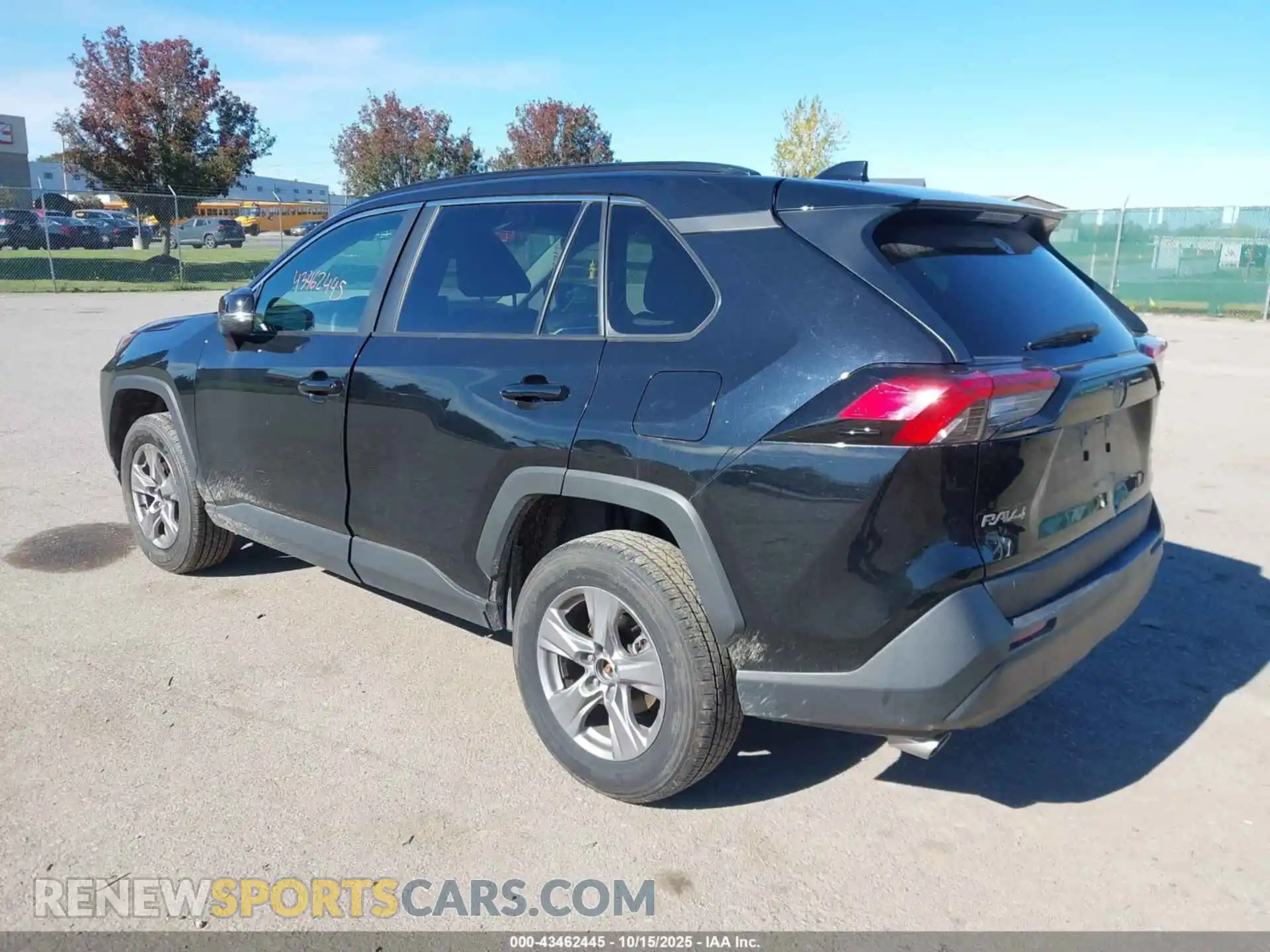 3 Photograph of a damaged car 2T3P1RFV2RW455590 TOYOTA RAV4 2024