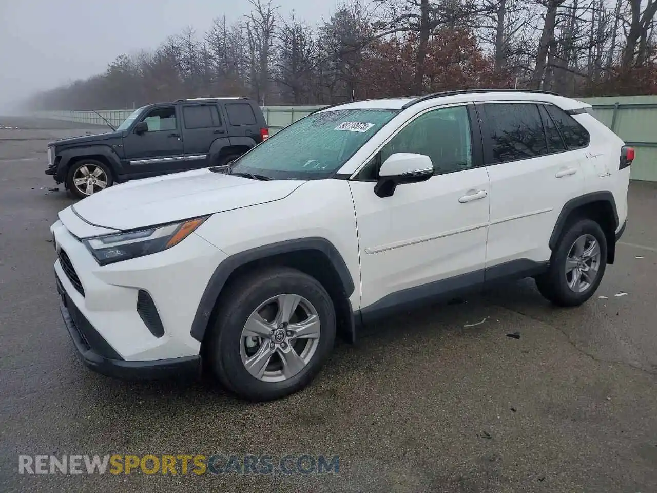 1 Photograph of a damaged car 2T3P1RFV3RC402401 TOYOTA RAV4 2024