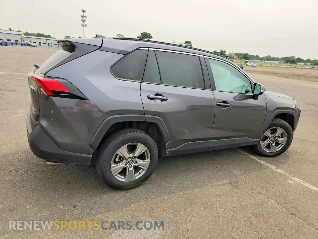 3 Photograph of a damaged car 2T3P1RFV3RC476076 TOYOTA RAV4 2024