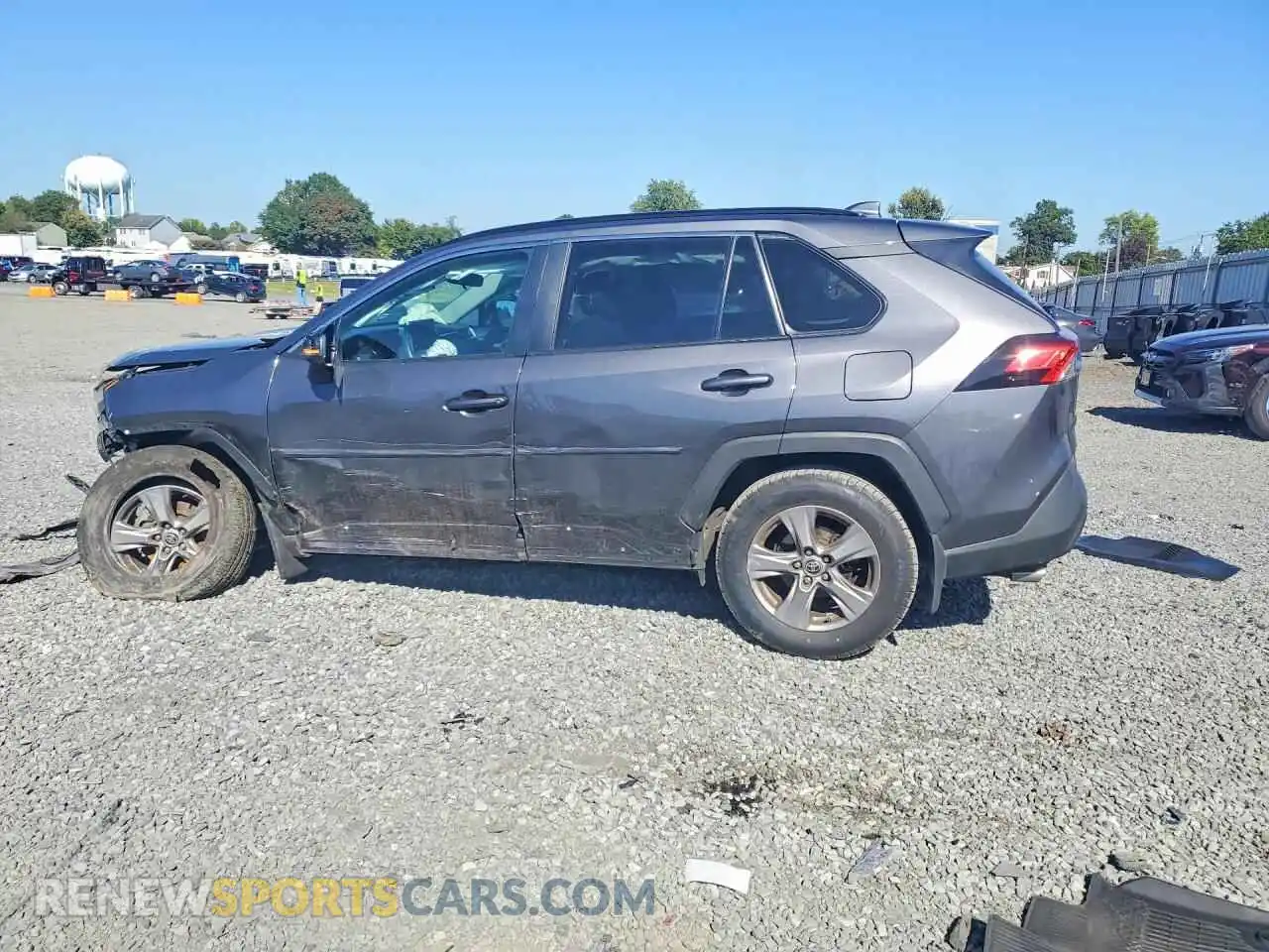2 fotografías del automóvil dañado 2T3P1RFV4RC397807 TOYOTA RAV4 2024