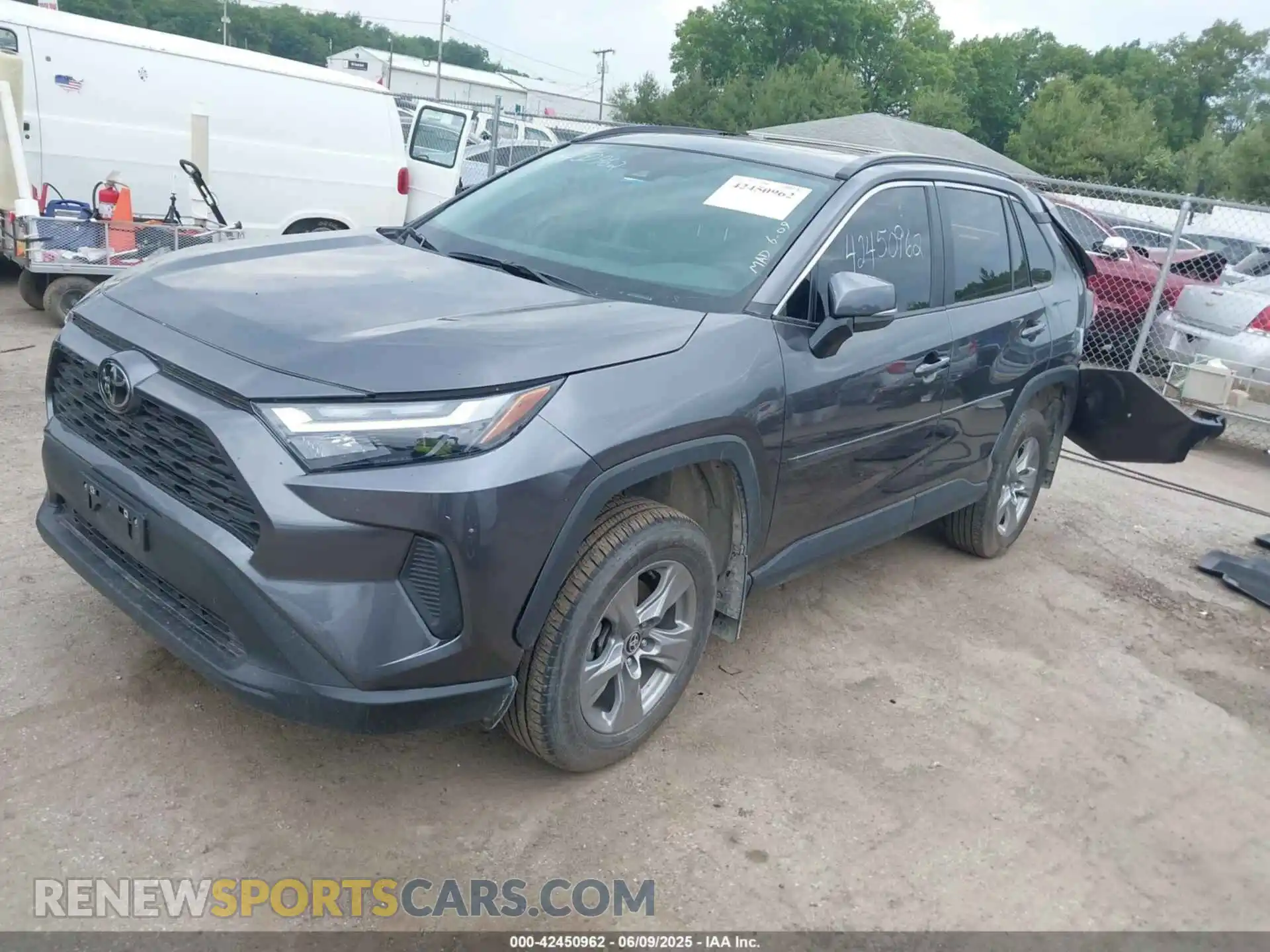2 Photograph of a damaged car 2T3P1RFV4RC463790 TOYOTA RAV4 2024