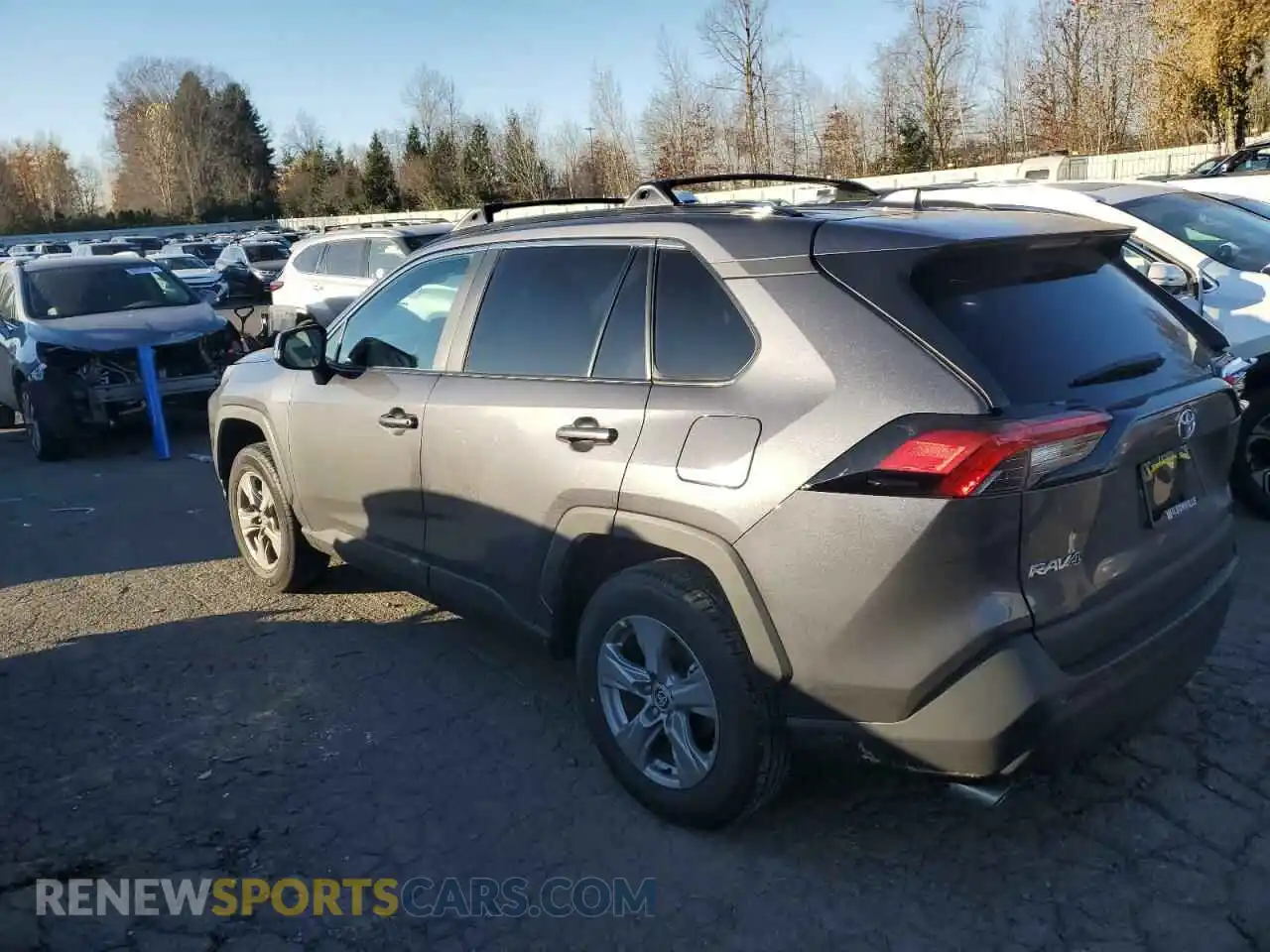 2 Photograph of a damaged car 2T3P1RFV4RC483201 TOYOTA RAV4 2024