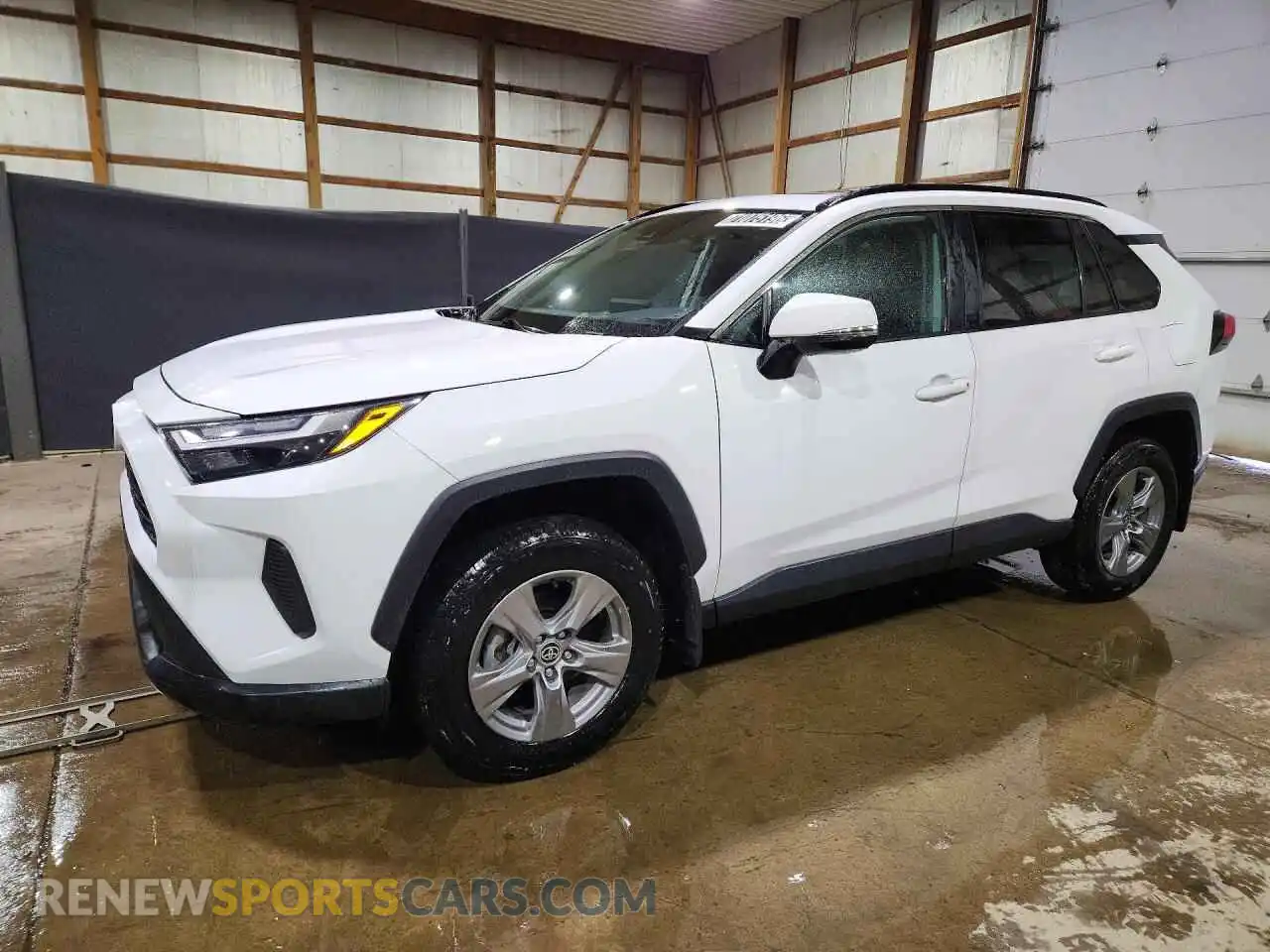 1 Photograph of a damaged car 2T3P1RFV5RC395466 TOYOTA RAV4 2024