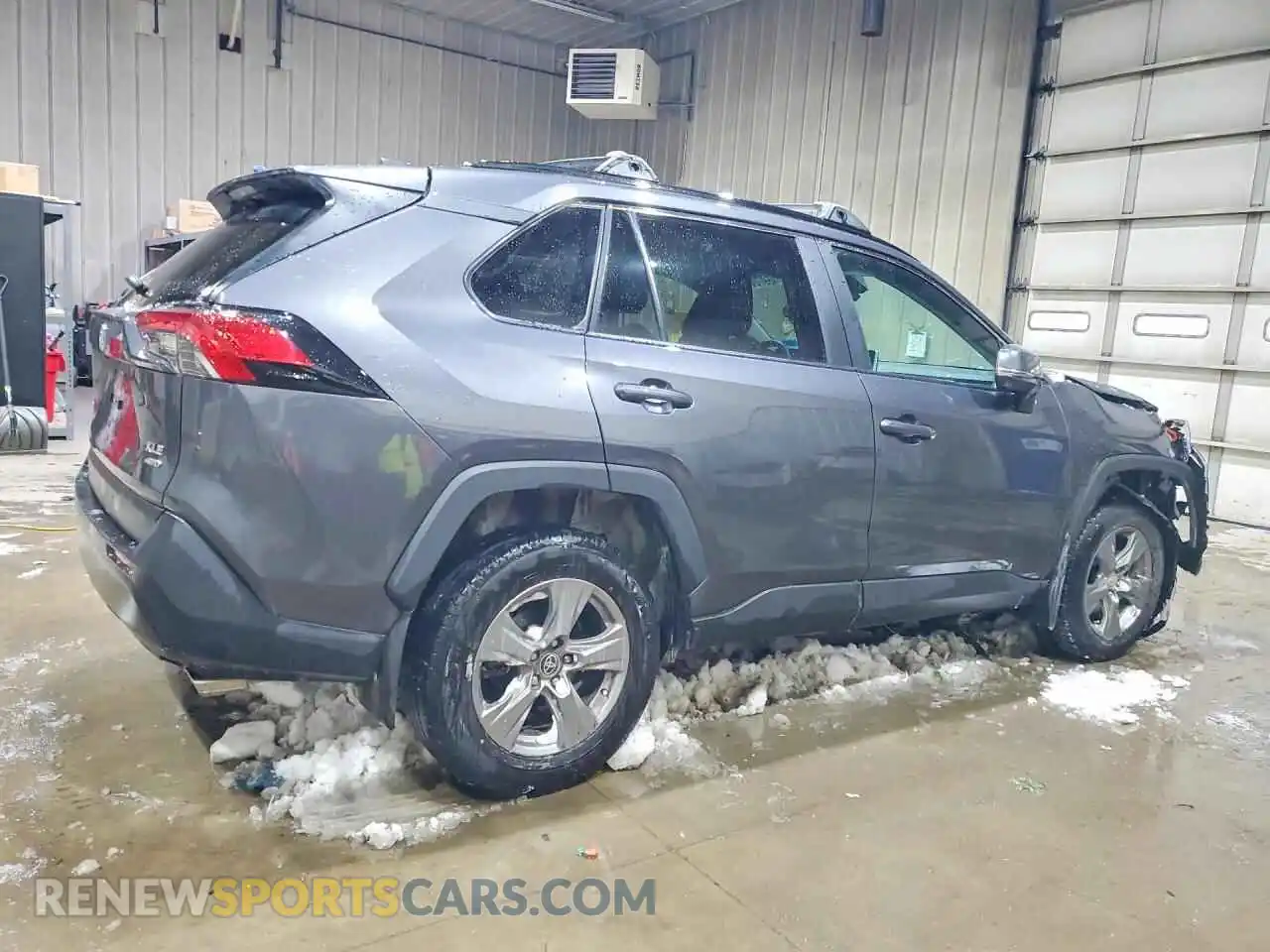 3 Photograph of a damaged car 2T3P1RFV5RC440485 TOYOTA RAV4 2024