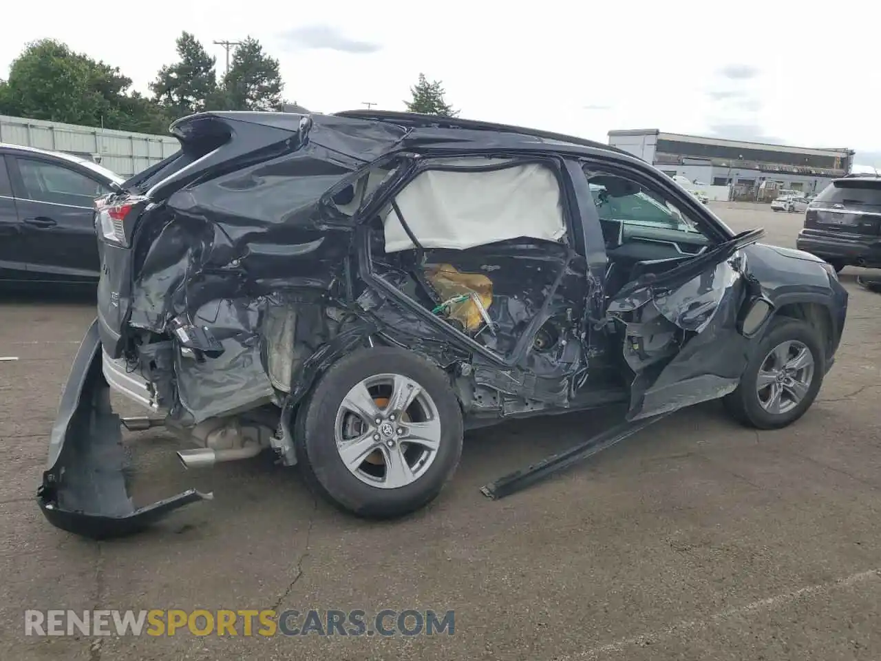 3 Photograph of a damaged car 2T3P1RFV5RC463071 TOYOTA RAV4 2024
