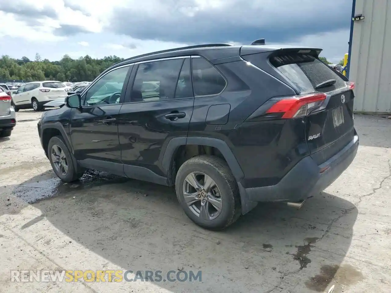 2 Photograph of a damaged car 2T3P1RFV7RC423588 TOYOTA RAV4 2024