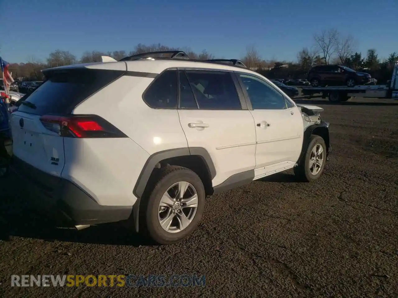 3 fotografías del automóvil dañado 2T3P1RFV7RC451620 TOYOTA RAV4 2024
