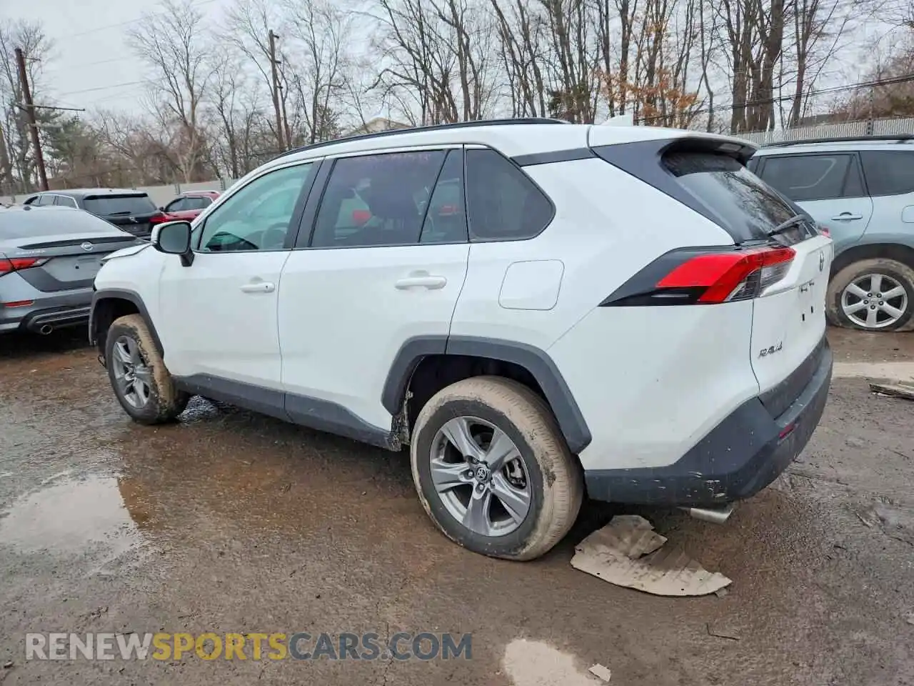 2 Photograph of a damaged car 2T3P1RFV7RC473004 TOYOTA RAV4 2024