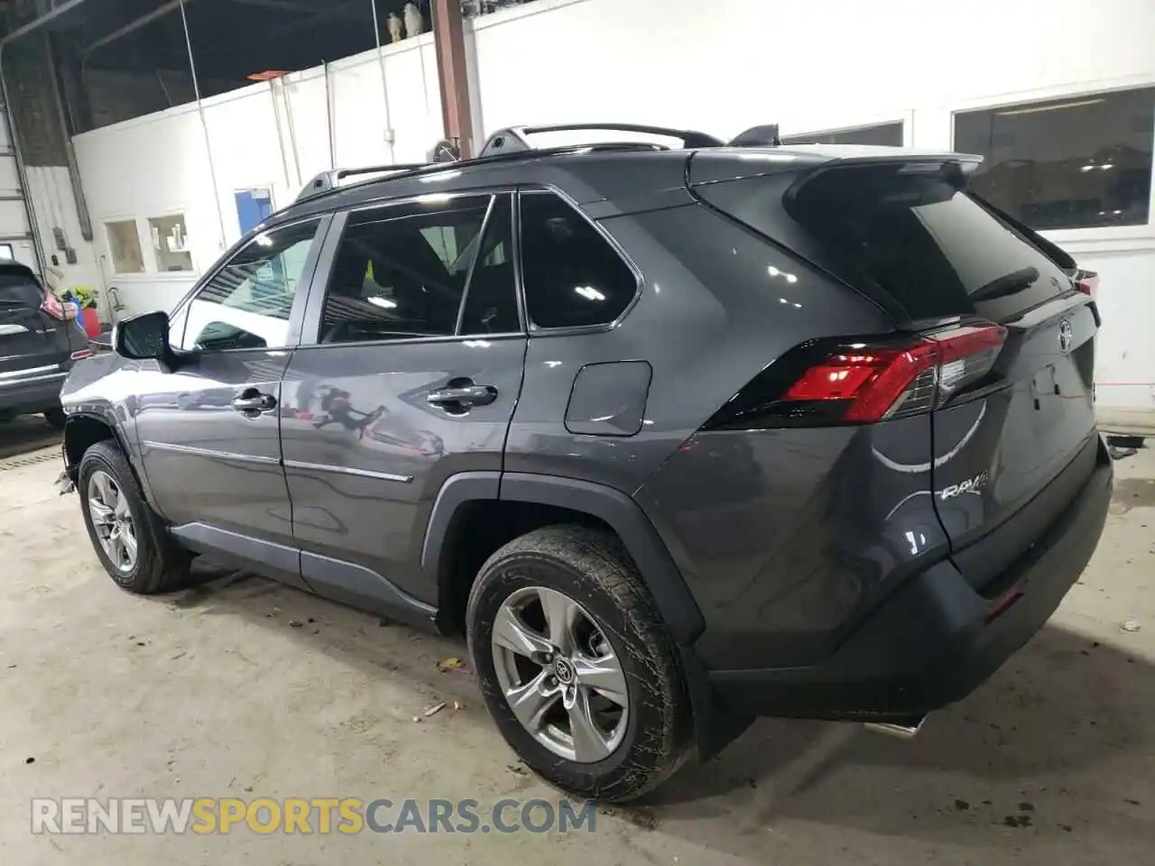 2 Фотография поврежденного автомобиля 2T3P1RFV7RW432192 TOYOTA RAV4 2024