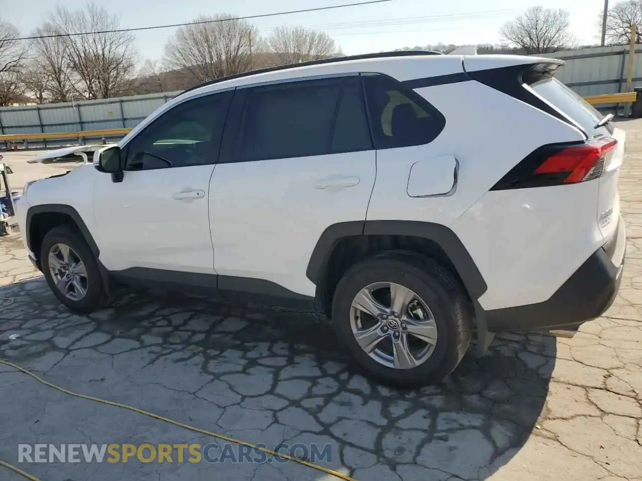 2 Фотография поврежденного автомобиля 2T3P1RFV7RW489220 TOYOTA RAV4 2024