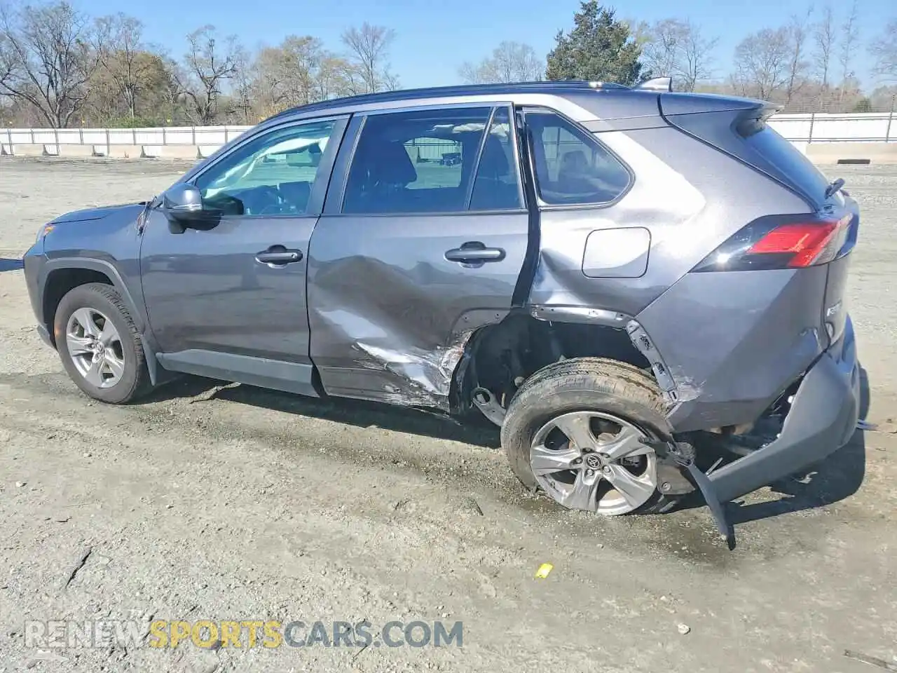2 Photograph of a damaged car 2T3P1RFV8RC419436 TOYOTA RAV4 2024