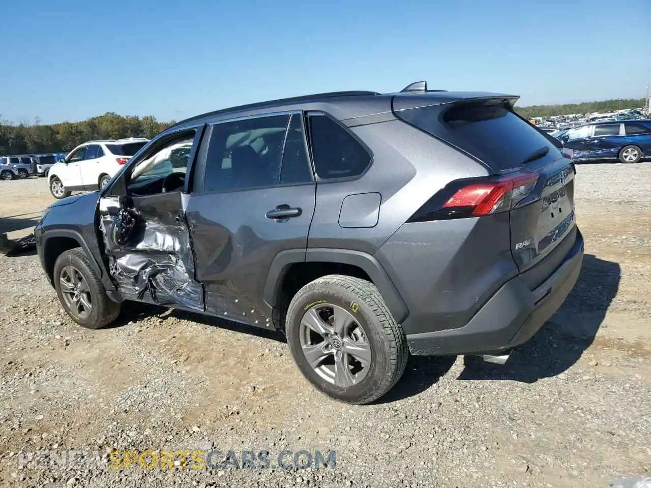 2 fotografías del automóvil dañado 2T3P1RFV8RC422658 TOYOTA RAV4 2024