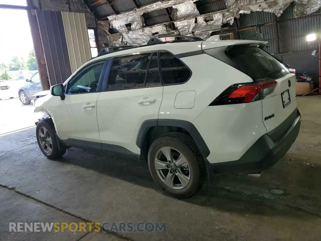2 Photograph of a damaged car 2T3P1RFV8RC434020 TOYOTA RAV4 2024
