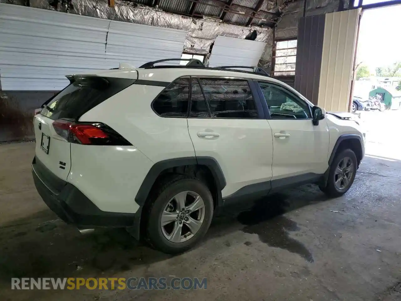 3 Photograph of a damaged car 2T3P1RFV8RC434020 TOYOTA RAV4 2024