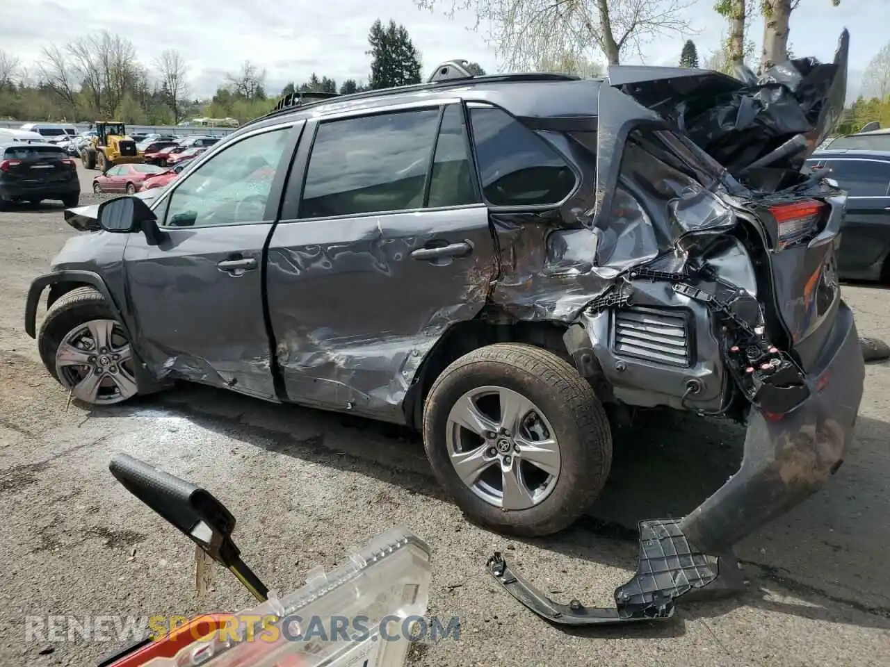 2 Фотография поврежденного автомобиля 2T3P1RFV8RC438326 TOYOTA RAV4 2024
