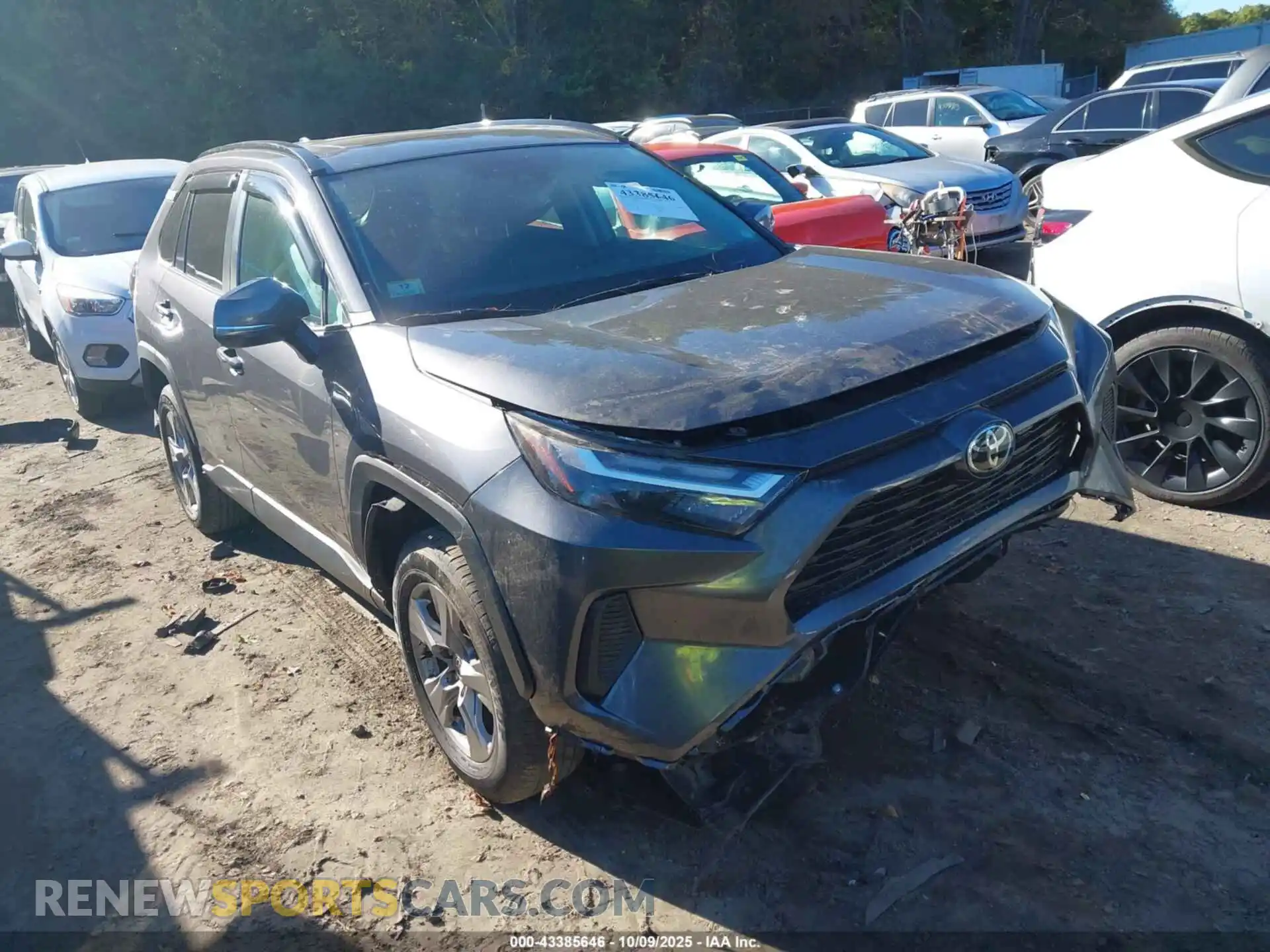 1 Photograph of a damaged car 2T3P1RFV9RC409661 TOYOTA RAV4 2024