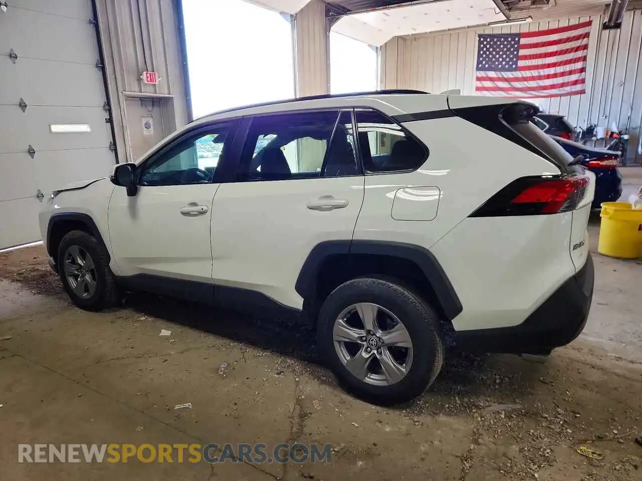 2 Photograph of a damaged car 2T3P1RFV9RC430865 TOYOTA RAV4 2024