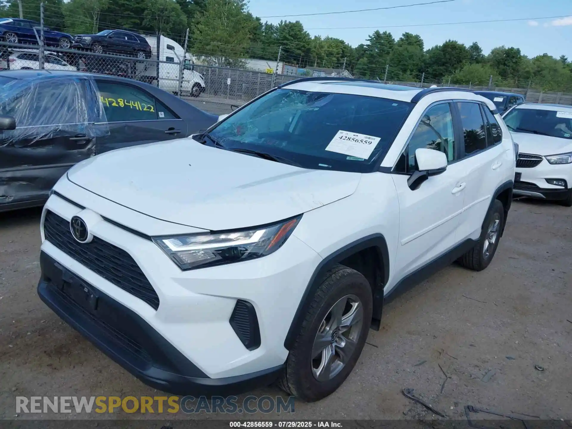 2 fotografías del automóvil dañado 2T3P1RFV9RC445463 TOYOTA RAV4 2024