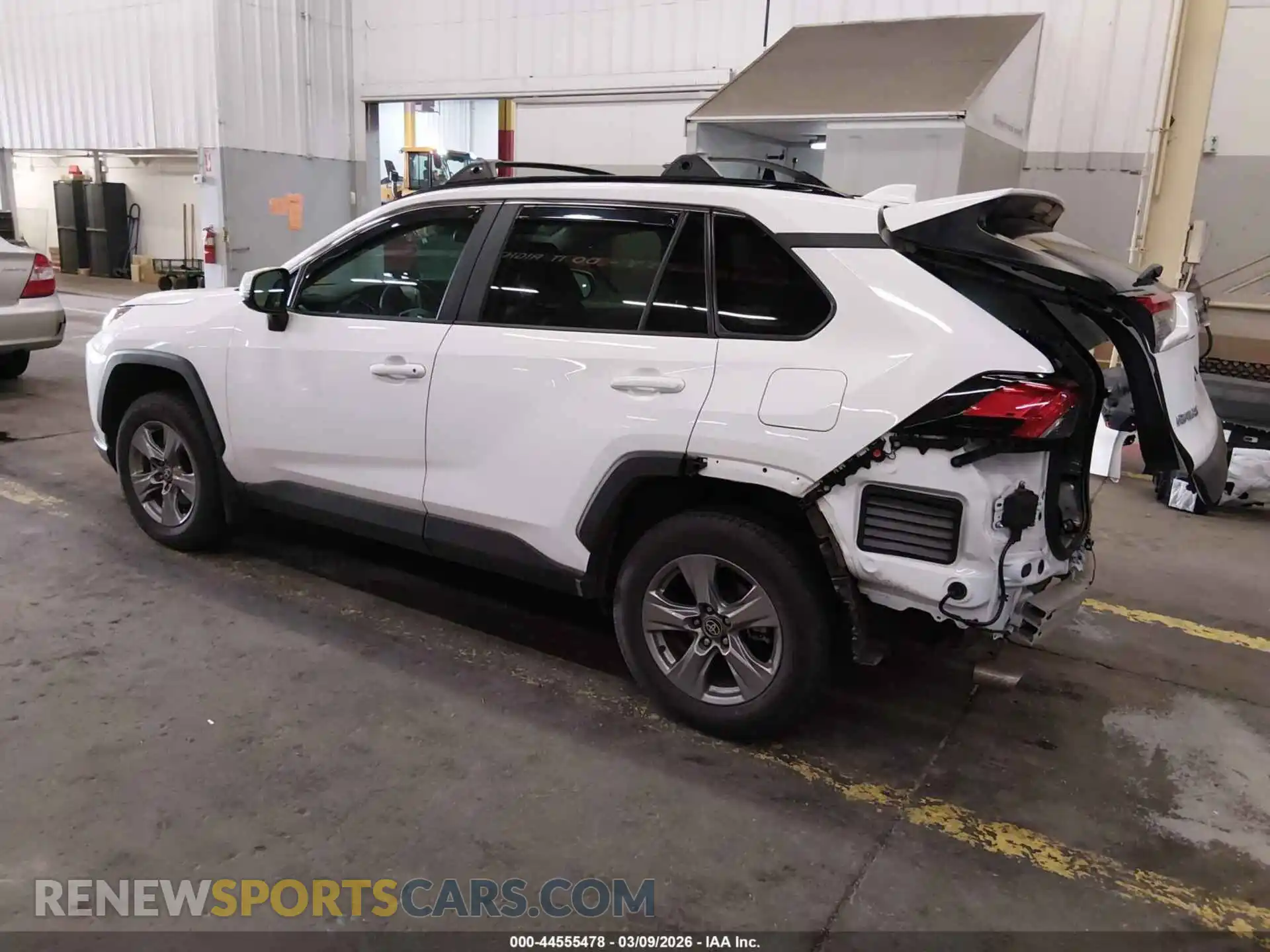 3 Photograph of a damaged car 2T3P1RFV9RC475451 TOYOTA RAV4 2024
