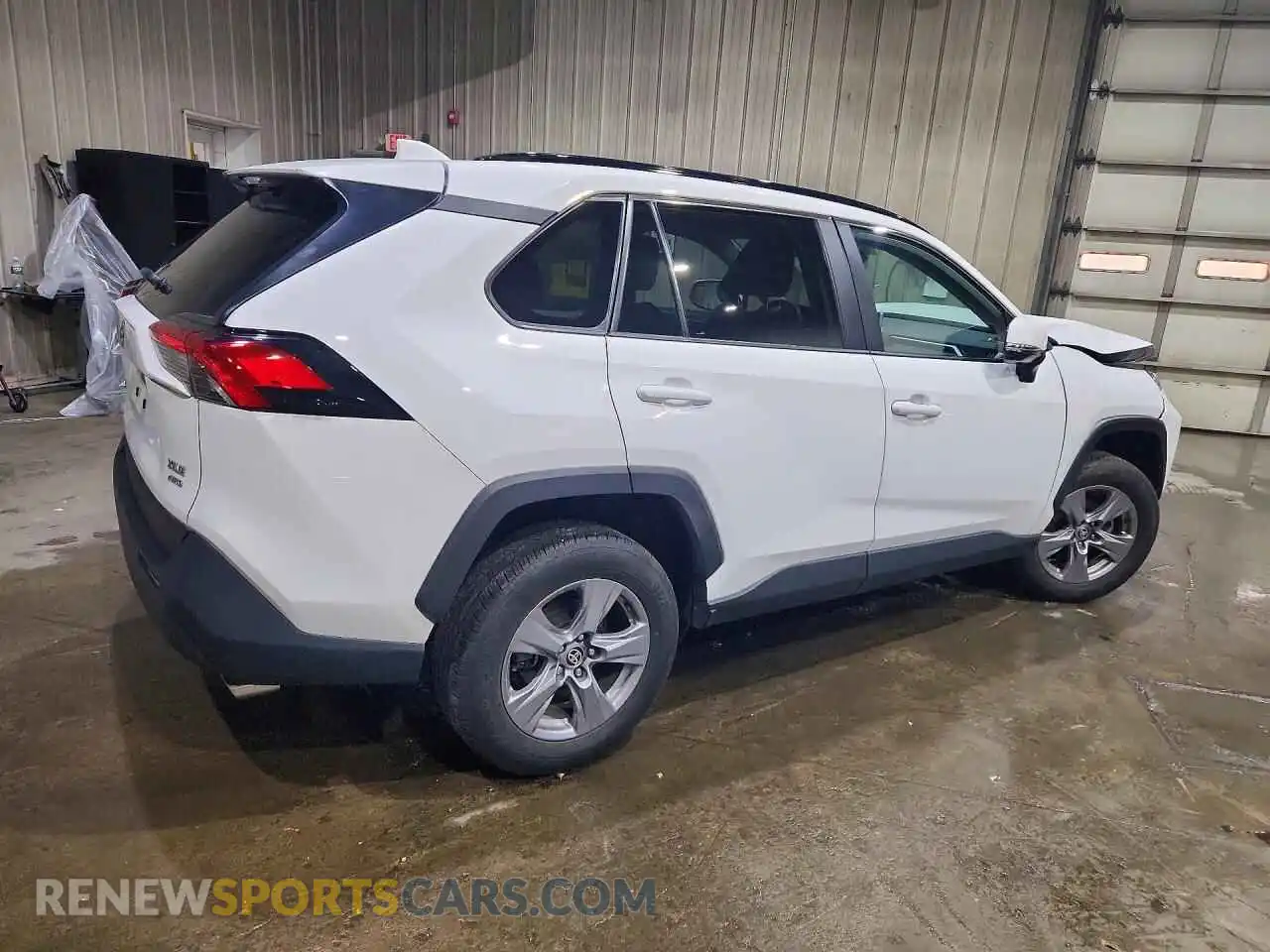 3 Photograph of a damaged car 2T3P1RFV9RC476373 TOYOTA RAV4 2024