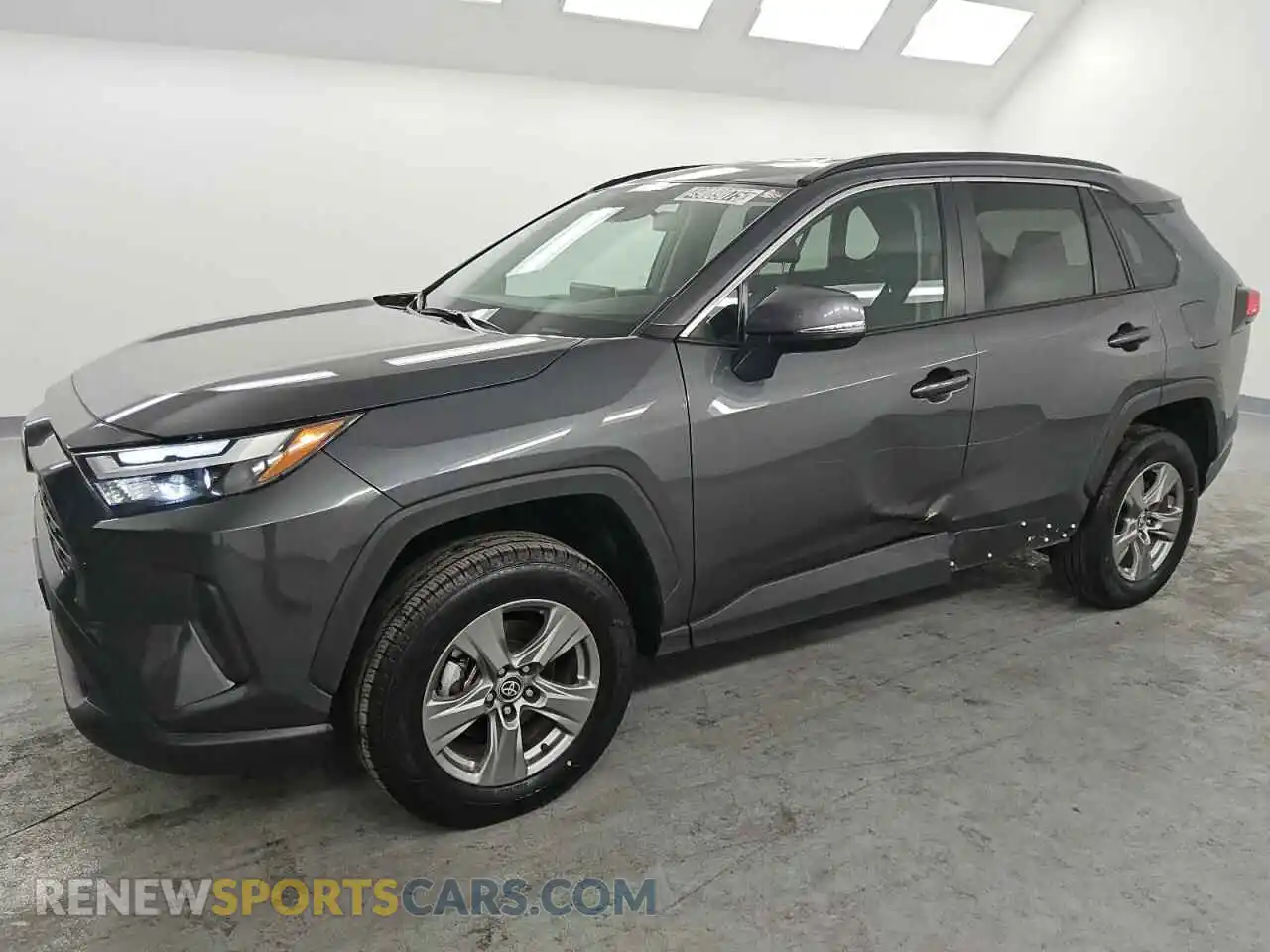 1 Photograph of a damaged car 2T3P1RFV9RW428869 TOYOTA RAV4 2024
