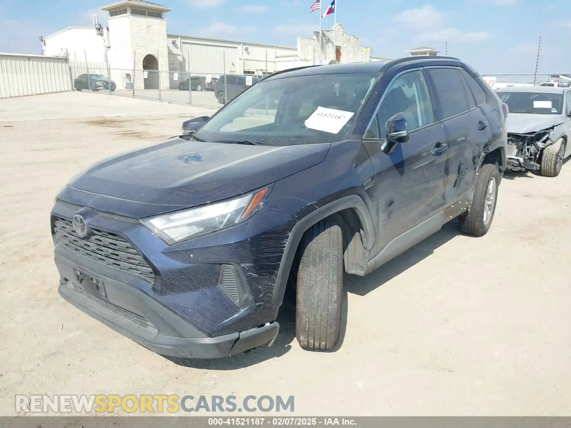 2 Photograph of a damaged car 2T3P1RFV9RW456252 TOYOTA RAV4 2024