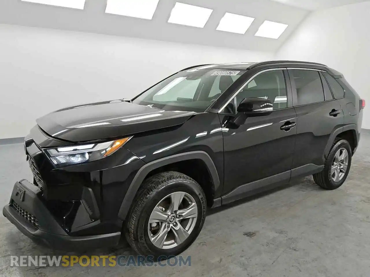 1 Photograph of a damaged car 2T3P1RFVXRC443608 TOYOTA RAV4 2024