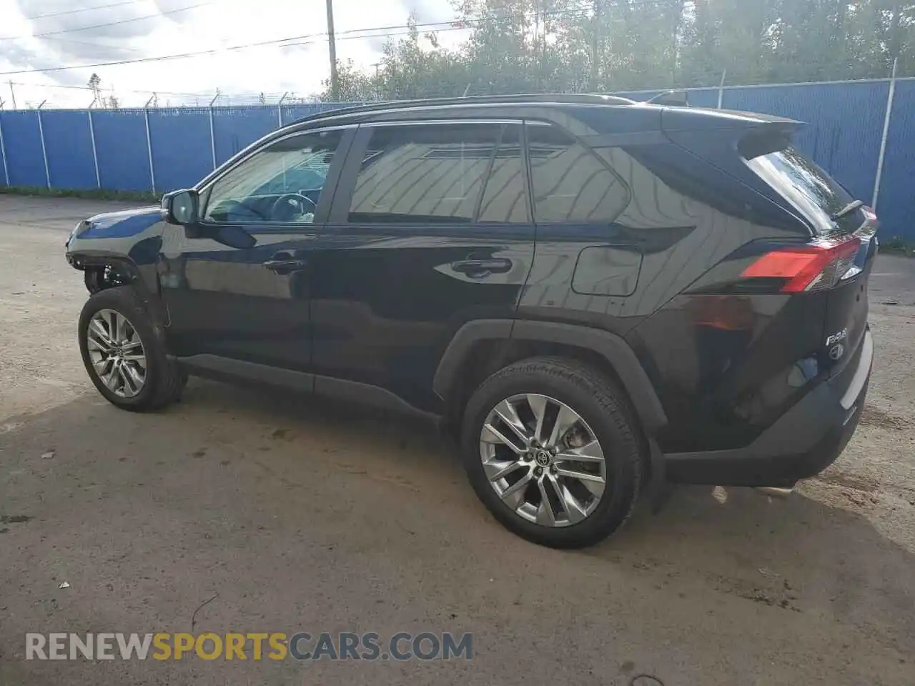 2 Photograph of a damaged car 2T3R1RFV4RC420320 TOYOTA RAV4 2024