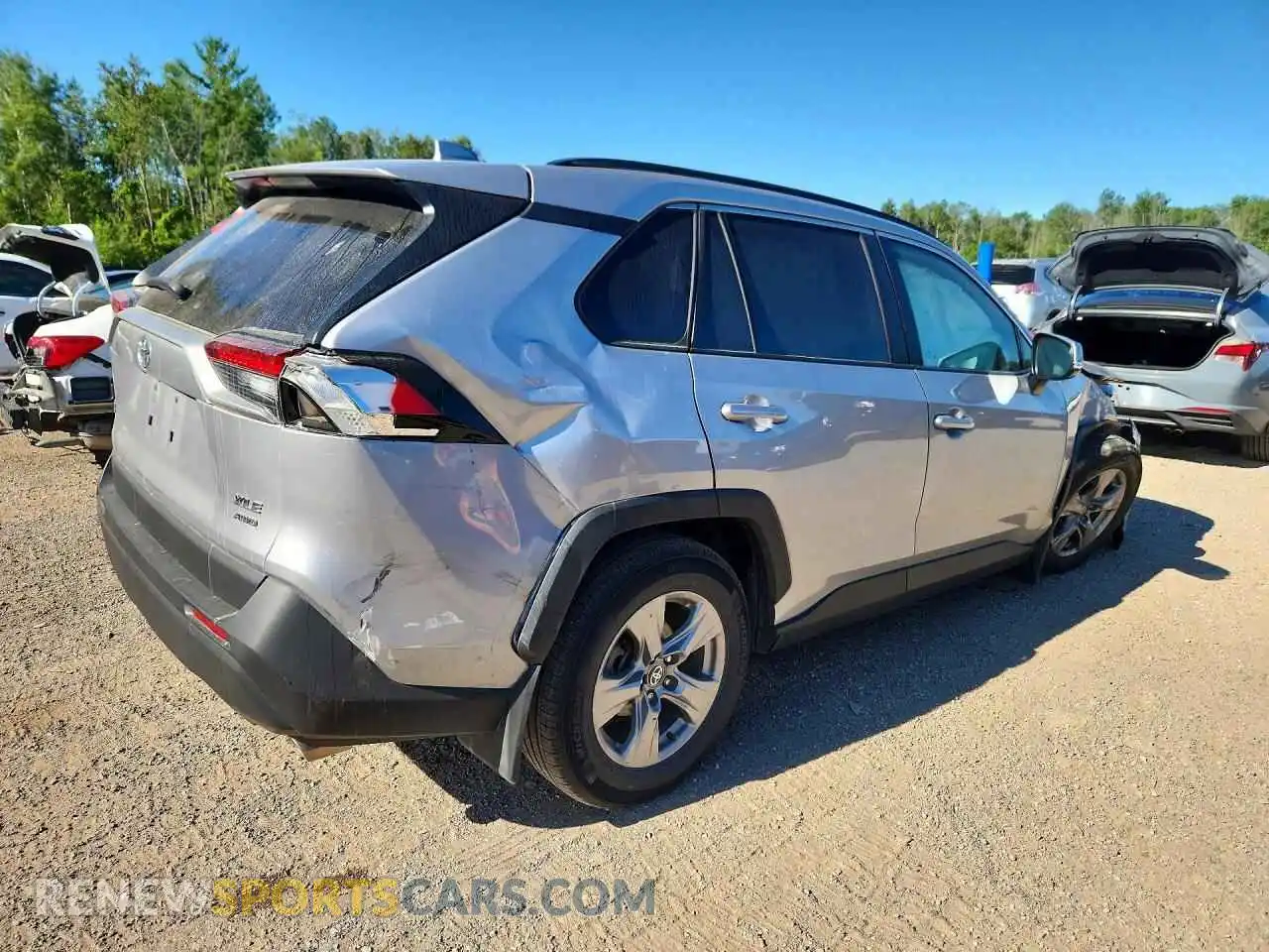 3 Photograph of a damaged car 2T3R1RFVXRC443052 TOYOTA RAV4 2024