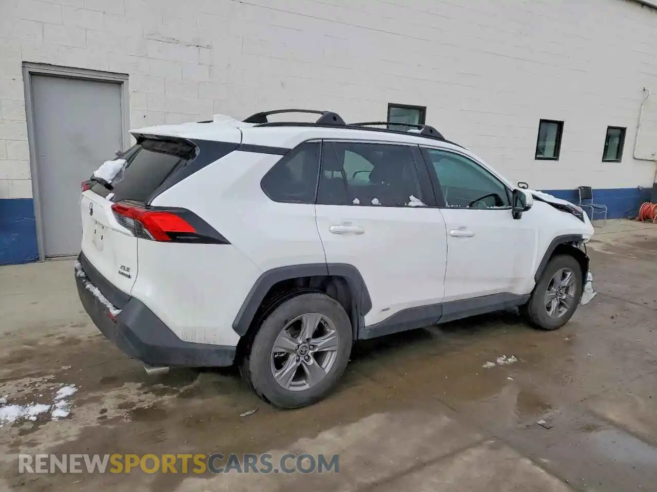 3 Фотография поврежденного автомобиля 2T3RWRFV0RW193417 TOYOTA RAV4 2024