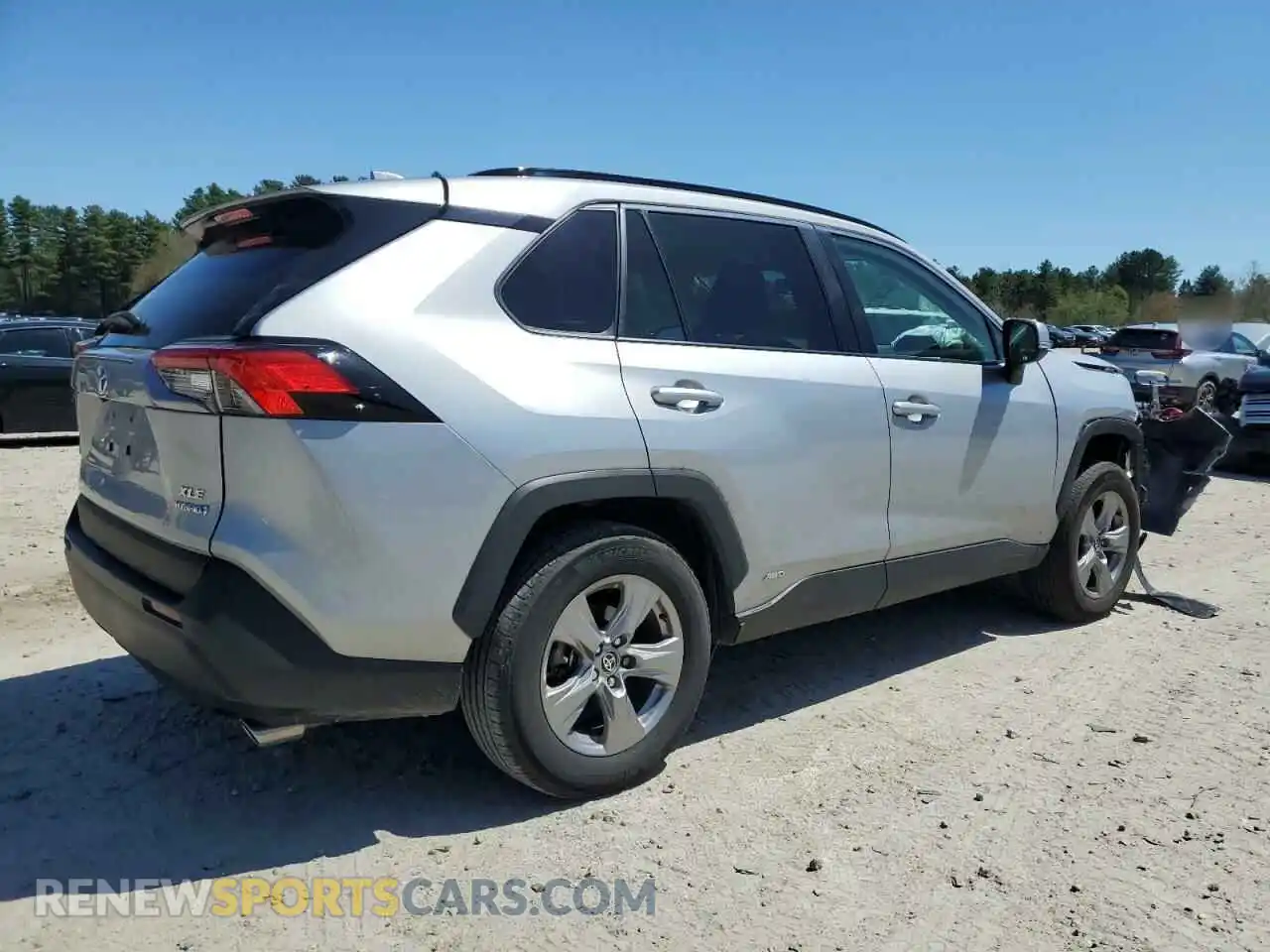 3 Фотография поврежденного автомобиля 2T3RWRFV0RW195054 TOYOTA RAV4 2024