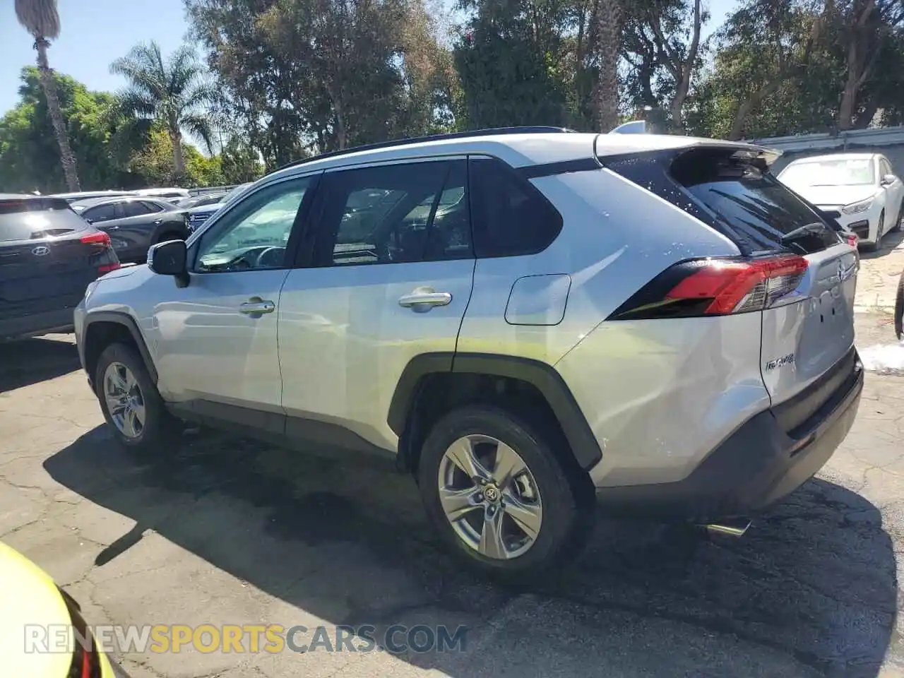 2 Photograph of a damaged car 2T3RWRFV0RW199184 TOYOTA RAV4 2024
