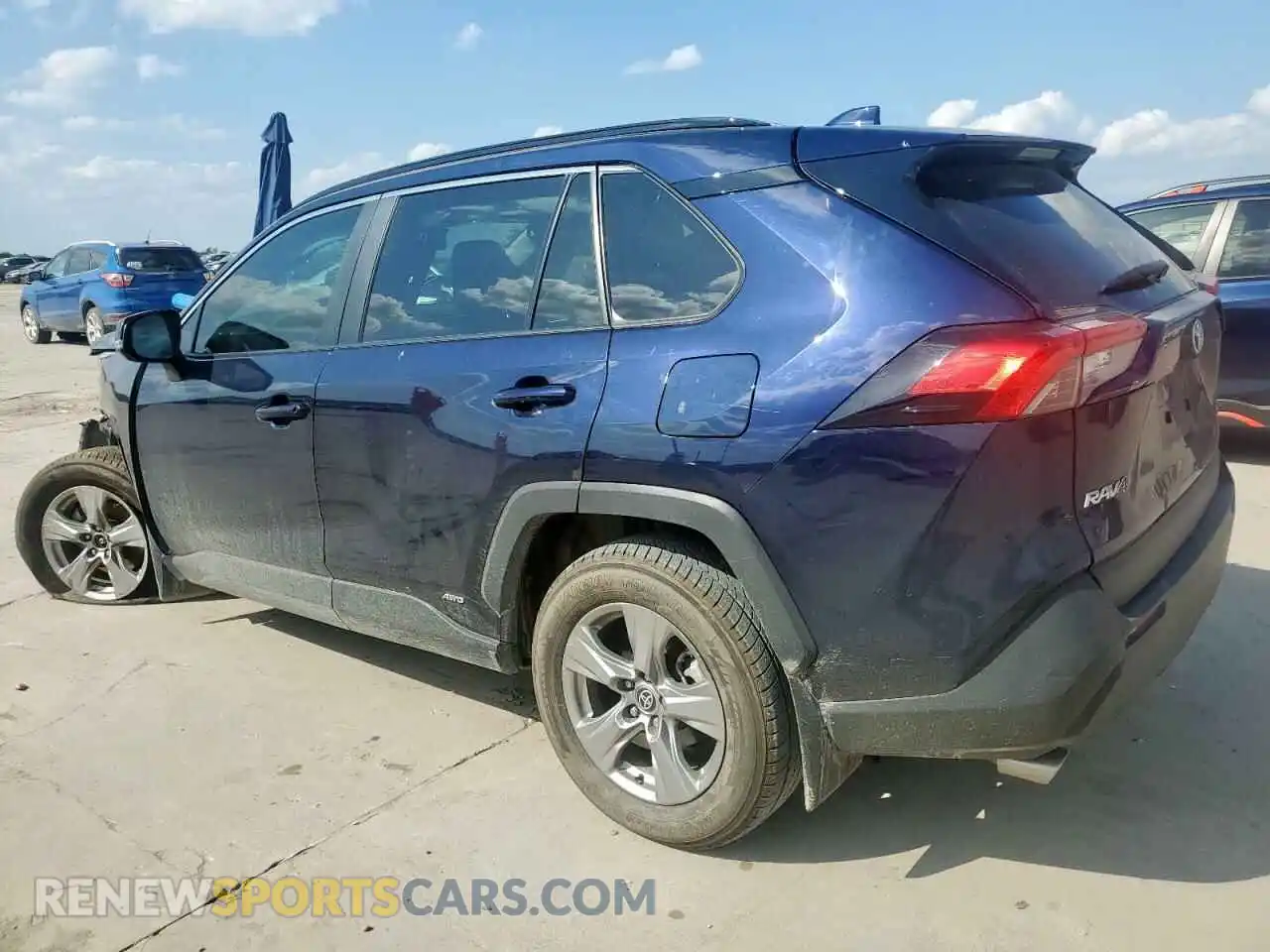 2 Photograph of a damaged car 2T3RWRFV0RW202617 TOYOTA RAV4 2024