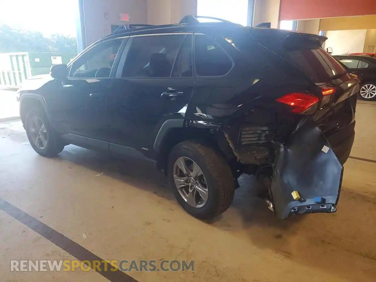 2 Фотография поврежденного автомобиля 2T3RWRFV0RW208112 TOYOTA RAV4 2024