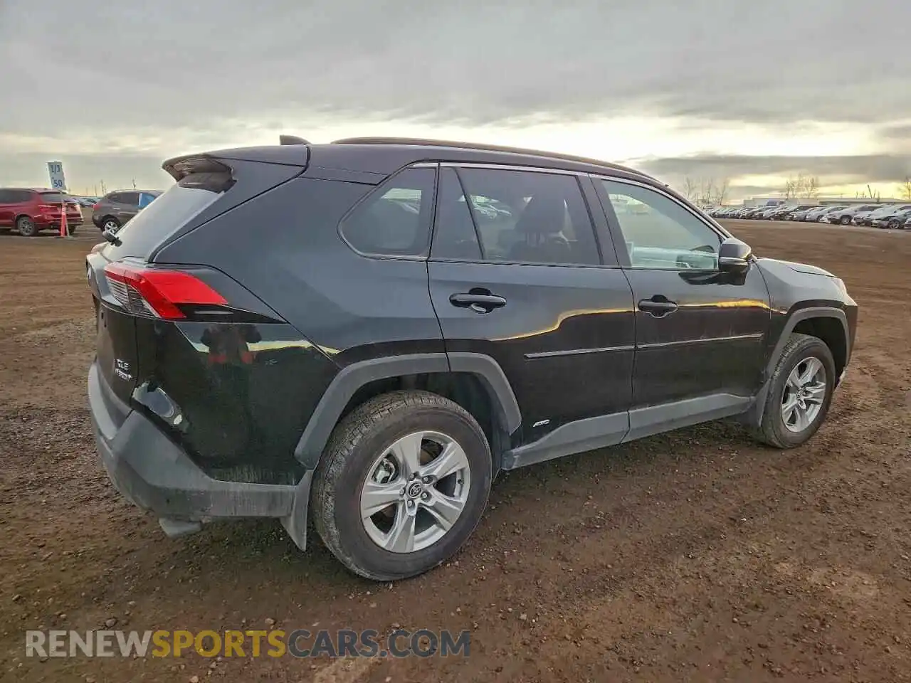 3 Photograph of a damaged car 2T3RWRFV0RW219031 TOYOTA RAV4 2024