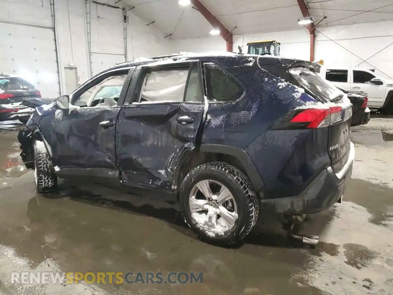 2 Photograph of a damaged car 2T3RWRFV2RW220200 TOYOTA RAV4 2024