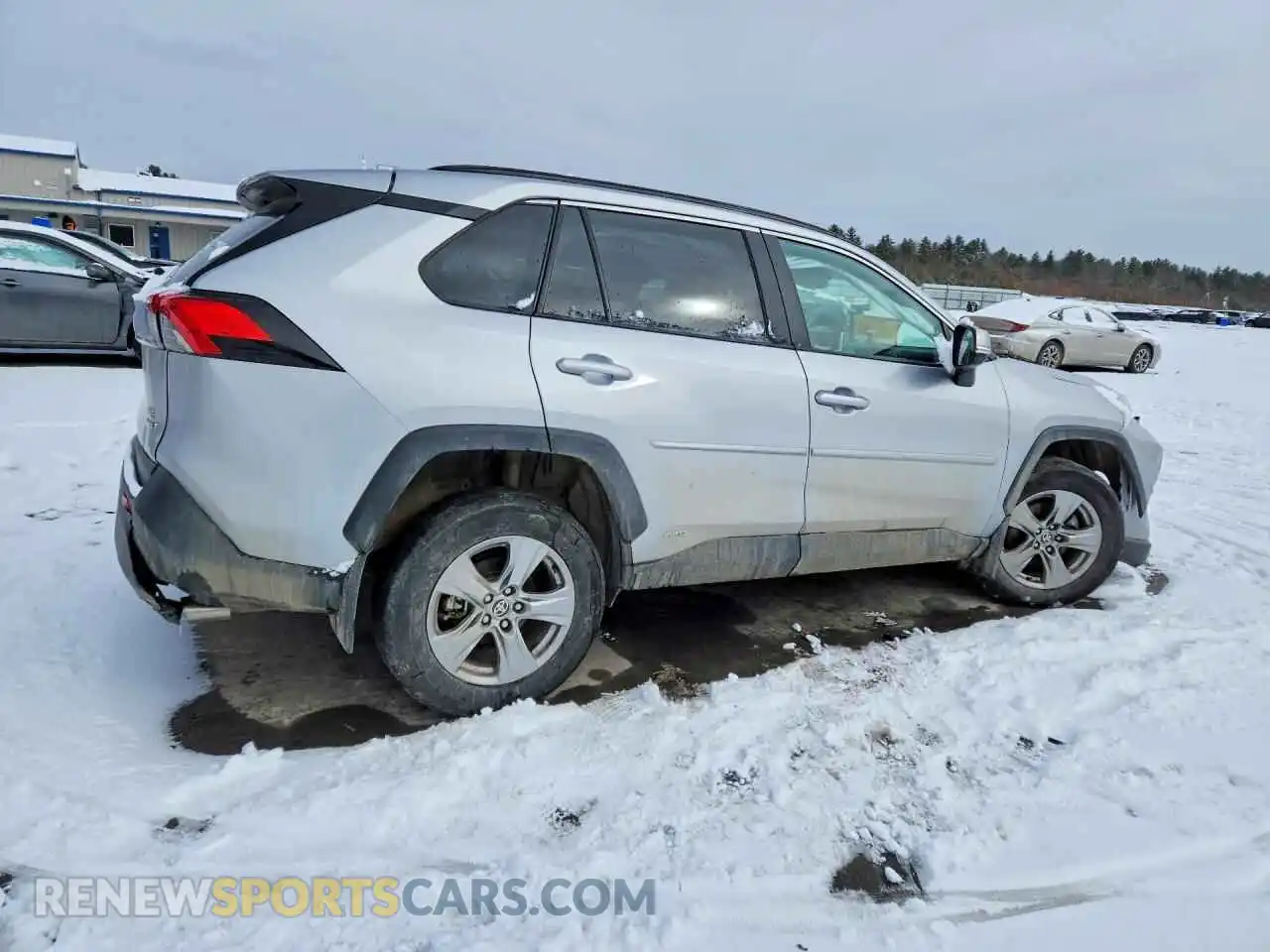 3 Photograph of a damaged car 2T3RWRFV2RW234923 TOYOTA RAV4 2024