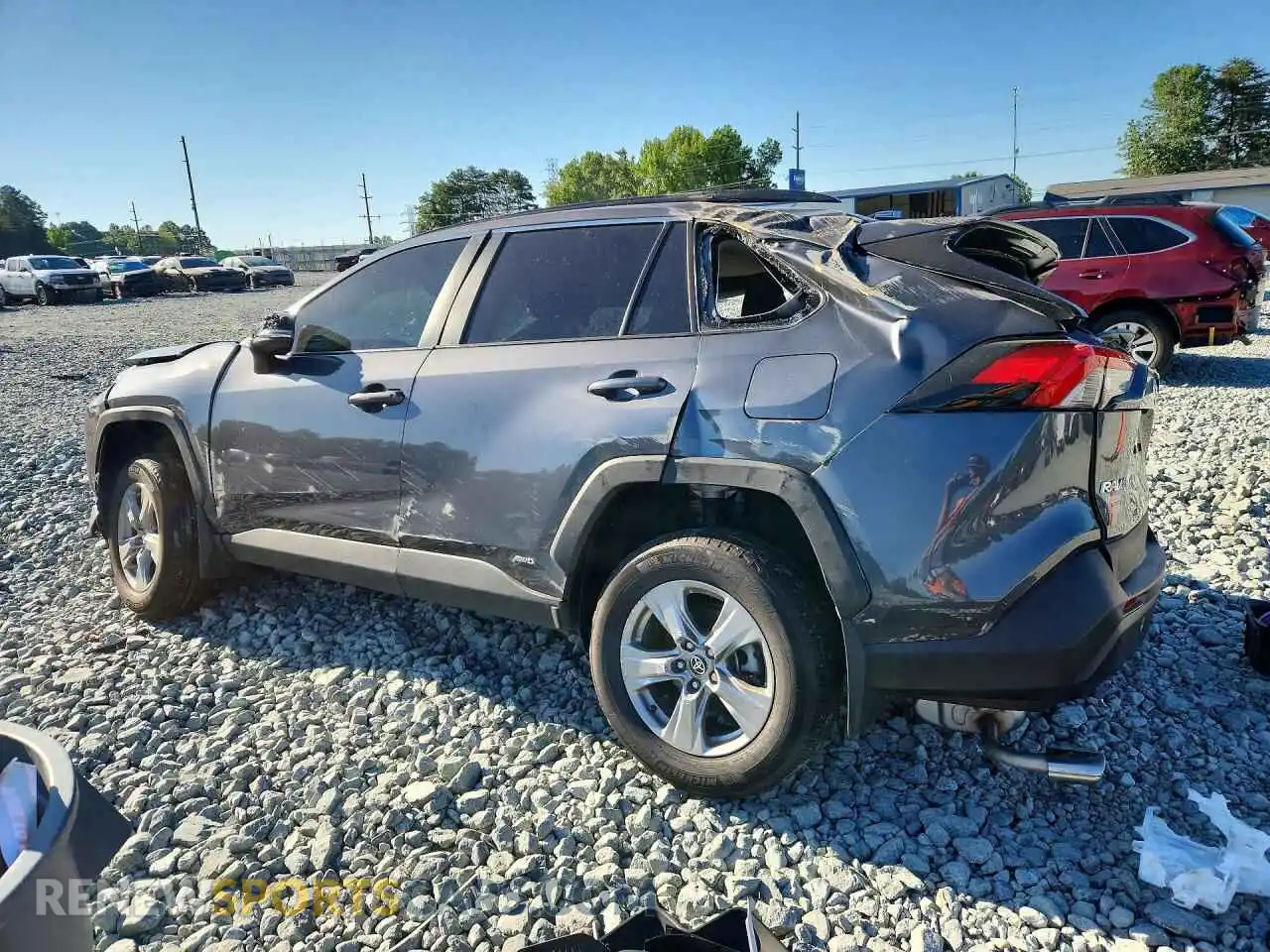 2 fotografías del automóvil dañado 2T3RWRFV2RW240608 TOYOTA RAV4 2024