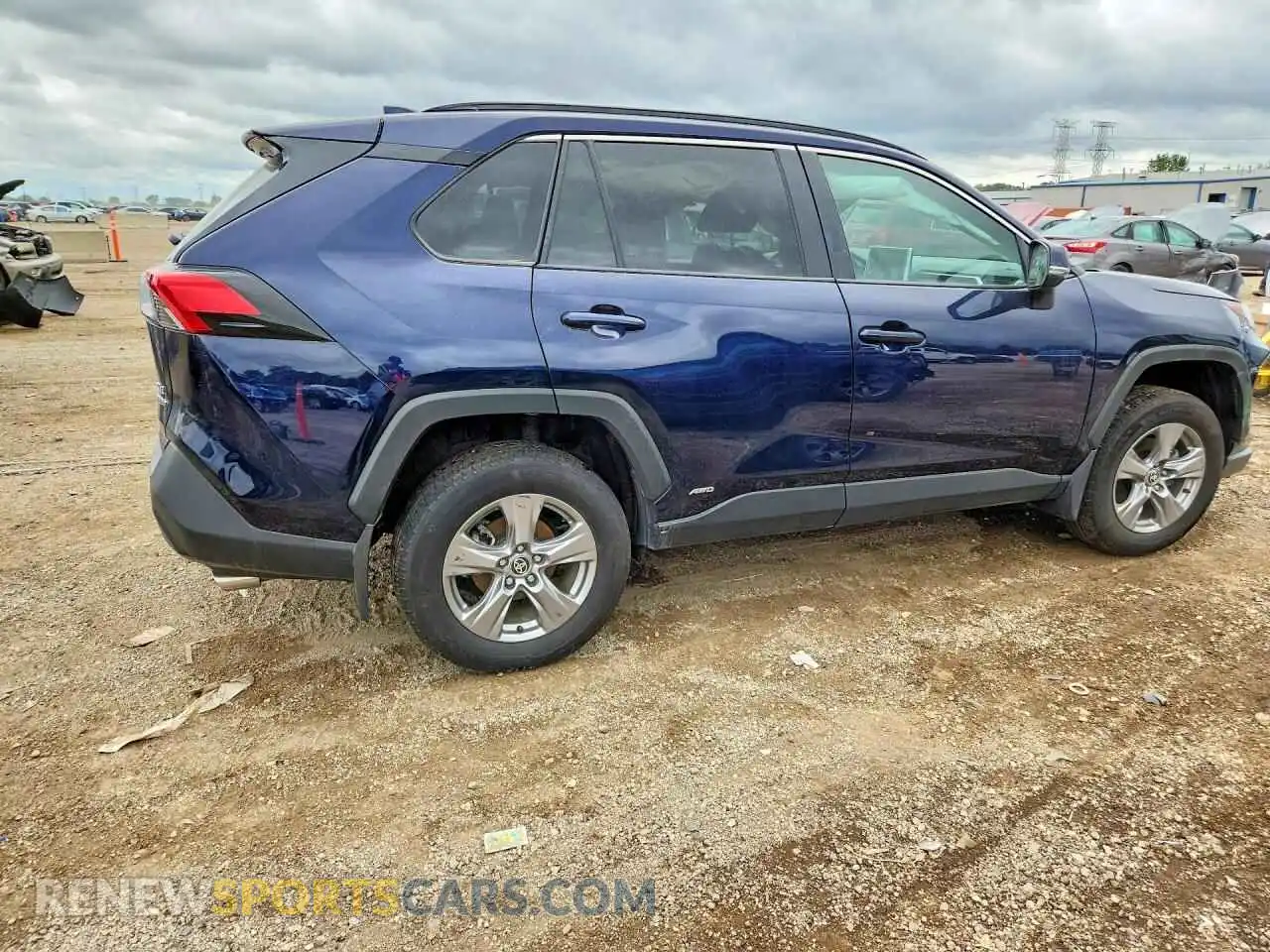 3 Photograph of a damaged car 2T3RWRFV2RW245565 TOYOTA RAV4 2024