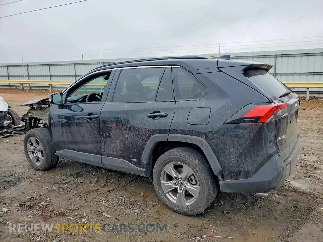 2 fotografías del automóvil dañado 2T3RWRFV3RW209366 TOYOTA RAV4 2024
