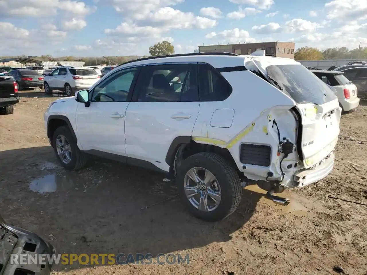 2 fotografías del automóvil dañado 2T3RWRFV3RW218603 TOYOTA RAV4 2024