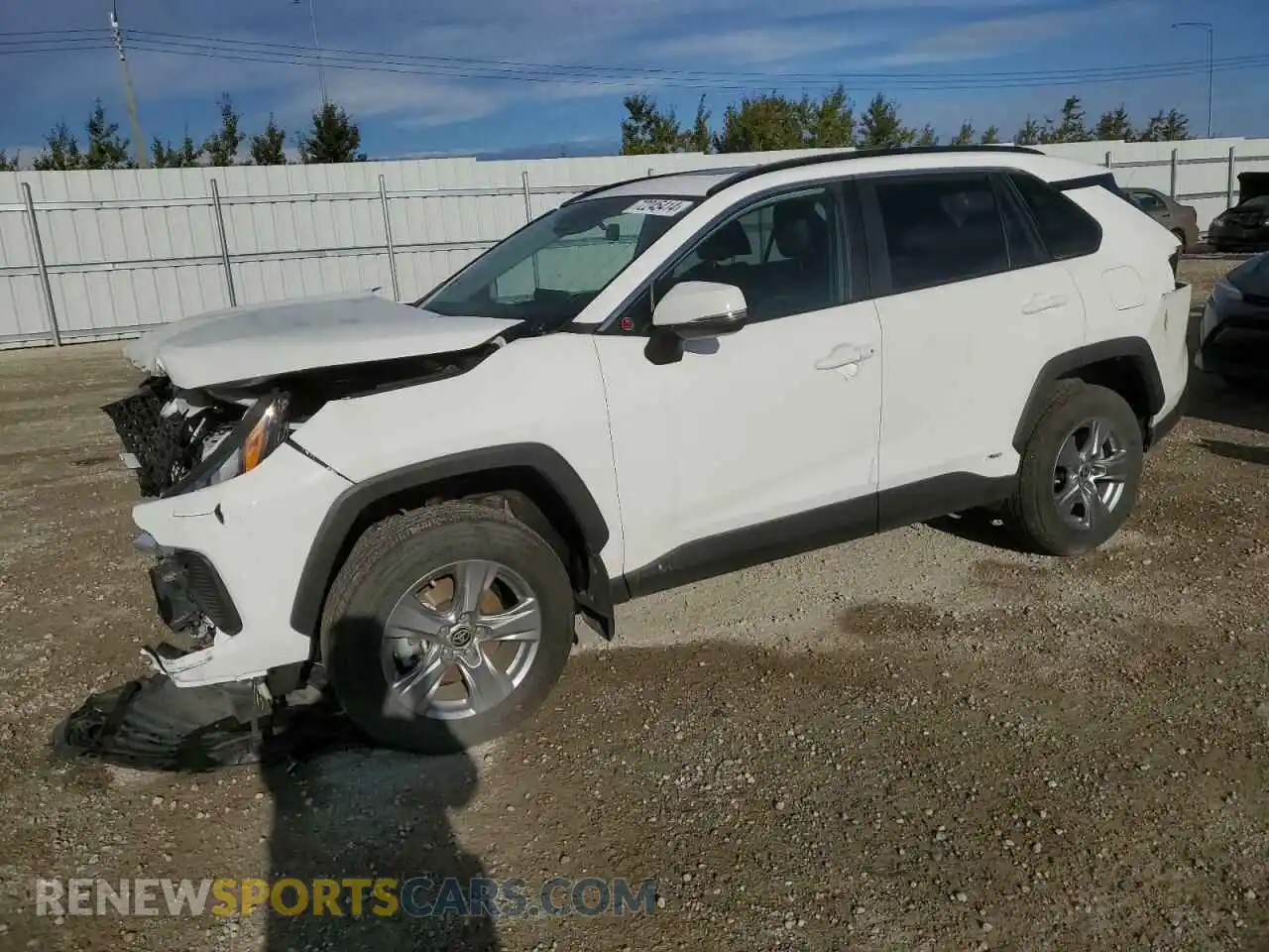 1 Photograph of a damaged car 2T3RWRFV4RW201731 TOYOTA RAV4 2024