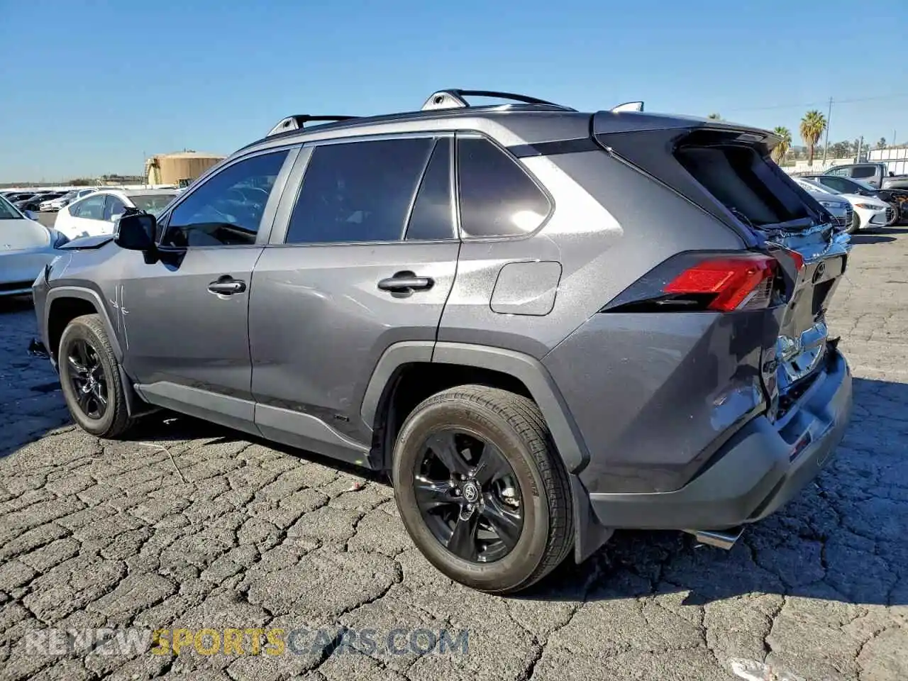 2 Photograph of a damaged car 2T3RWRFV4RW201910 TOYOTA RAV4 2024