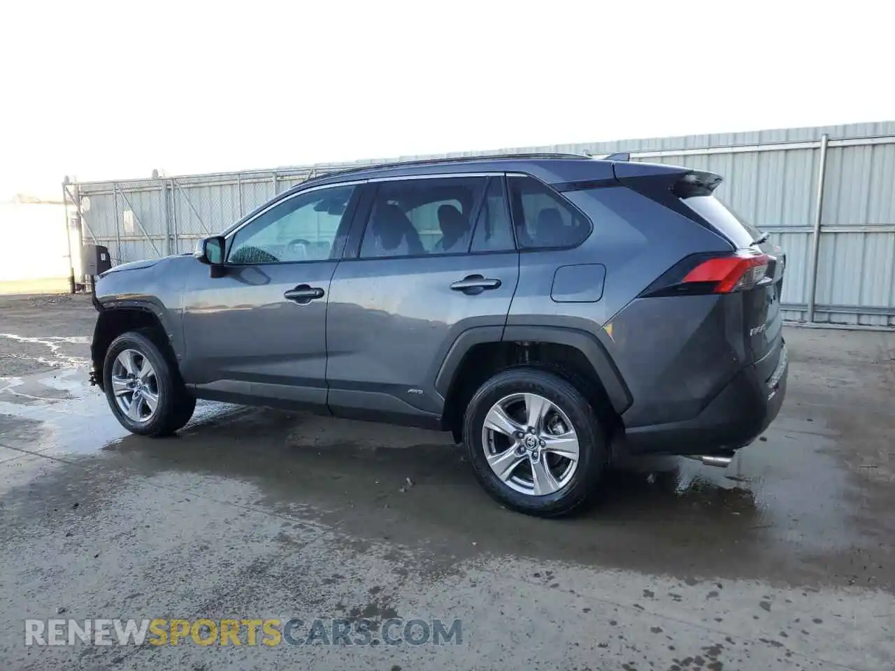2 Photograph of a damaged car 2T3RWRFV4RW233417 TOYOTA RAV4 2024